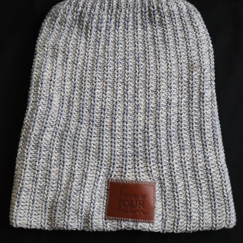 Love Your Melon Navy White Beanie Hat Womens OS Minnesota Knitting Mills